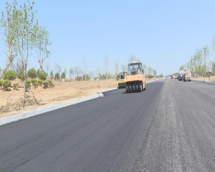 榮成市市政道路改造工程進展順利 已完成七成路面鋪設